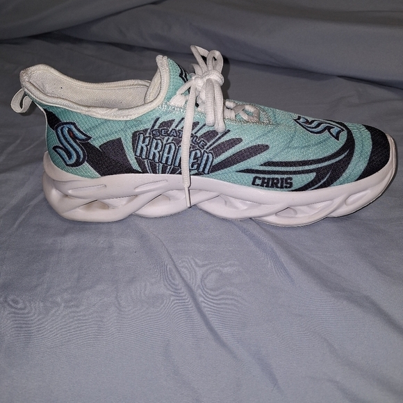 A pair of Seattle Kraken Chris athletic shoes in a EU 43 size 43, or US 9/9.5. main image 11